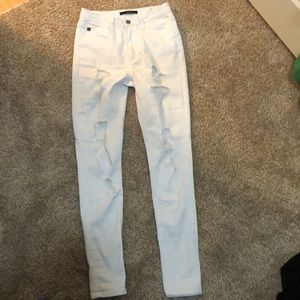 White kancan jeans